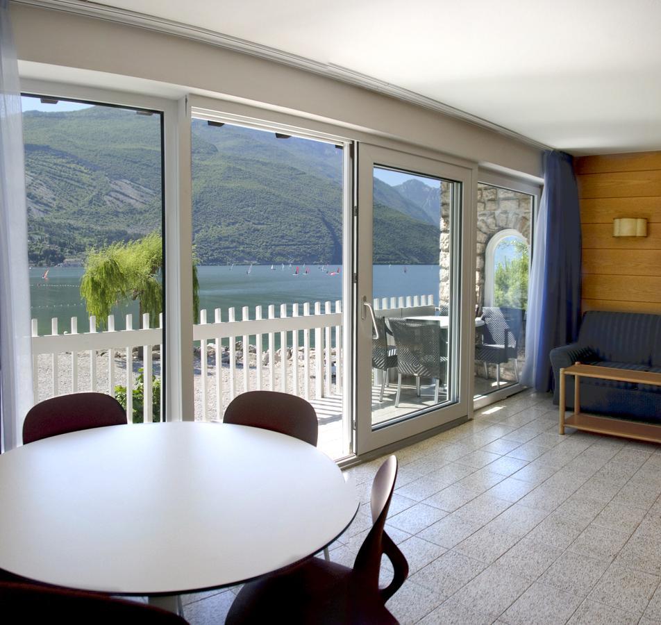 Casa Toblini Al Lago On The Beach Torbole Sul Garda Exterior foto